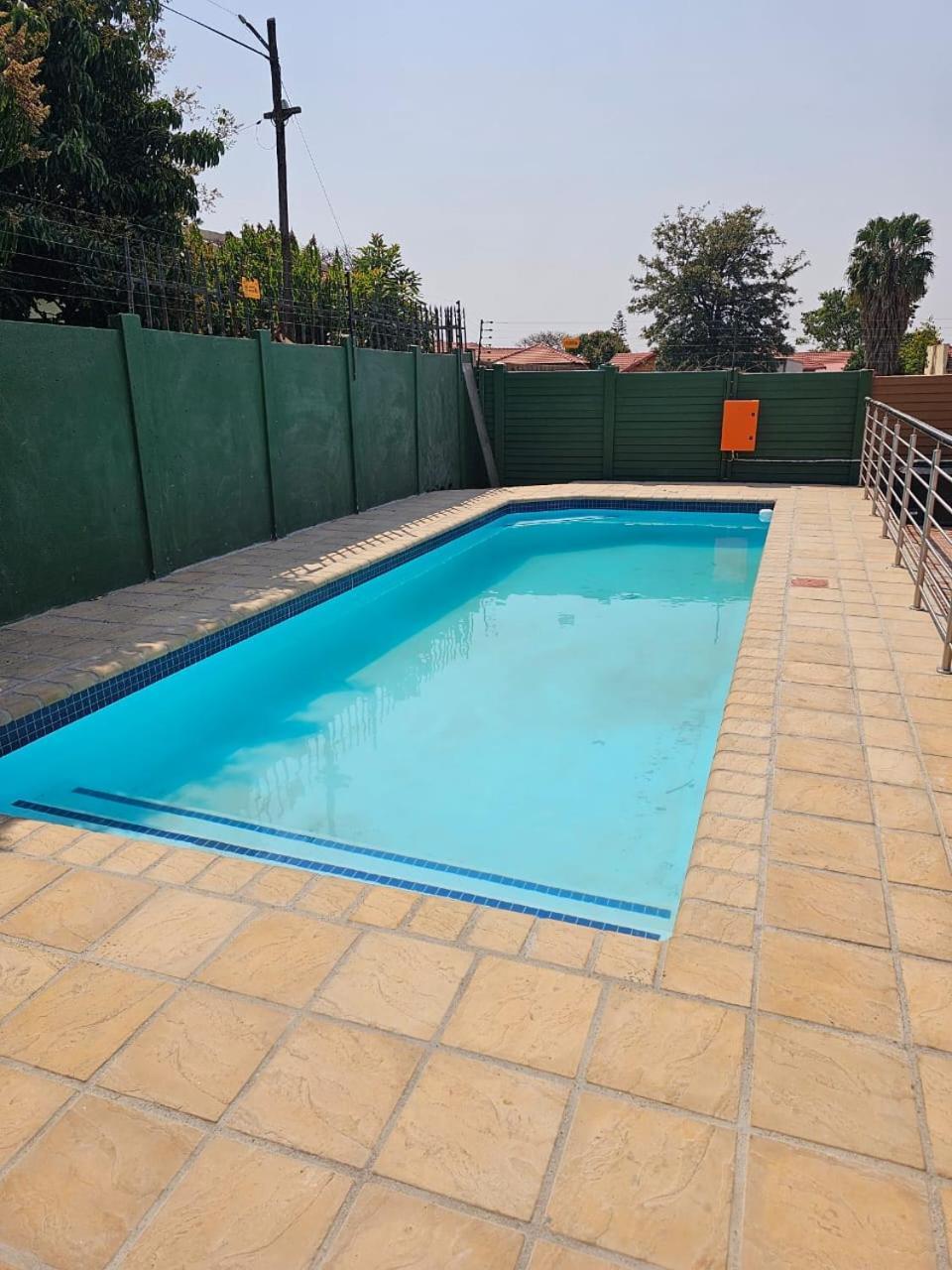 Divine Guest Lodge Rustenburg Exterior photo