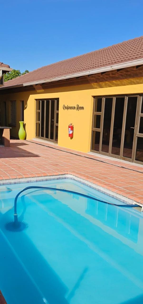 Divine Guest Lodge Rustenburg Exterior photo