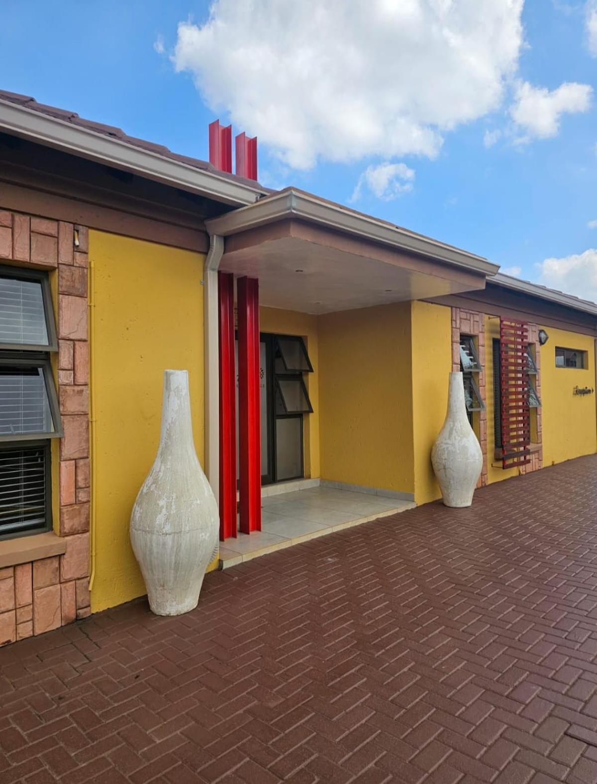 Divine Guest Lodge Rustenburg Exterior photo
